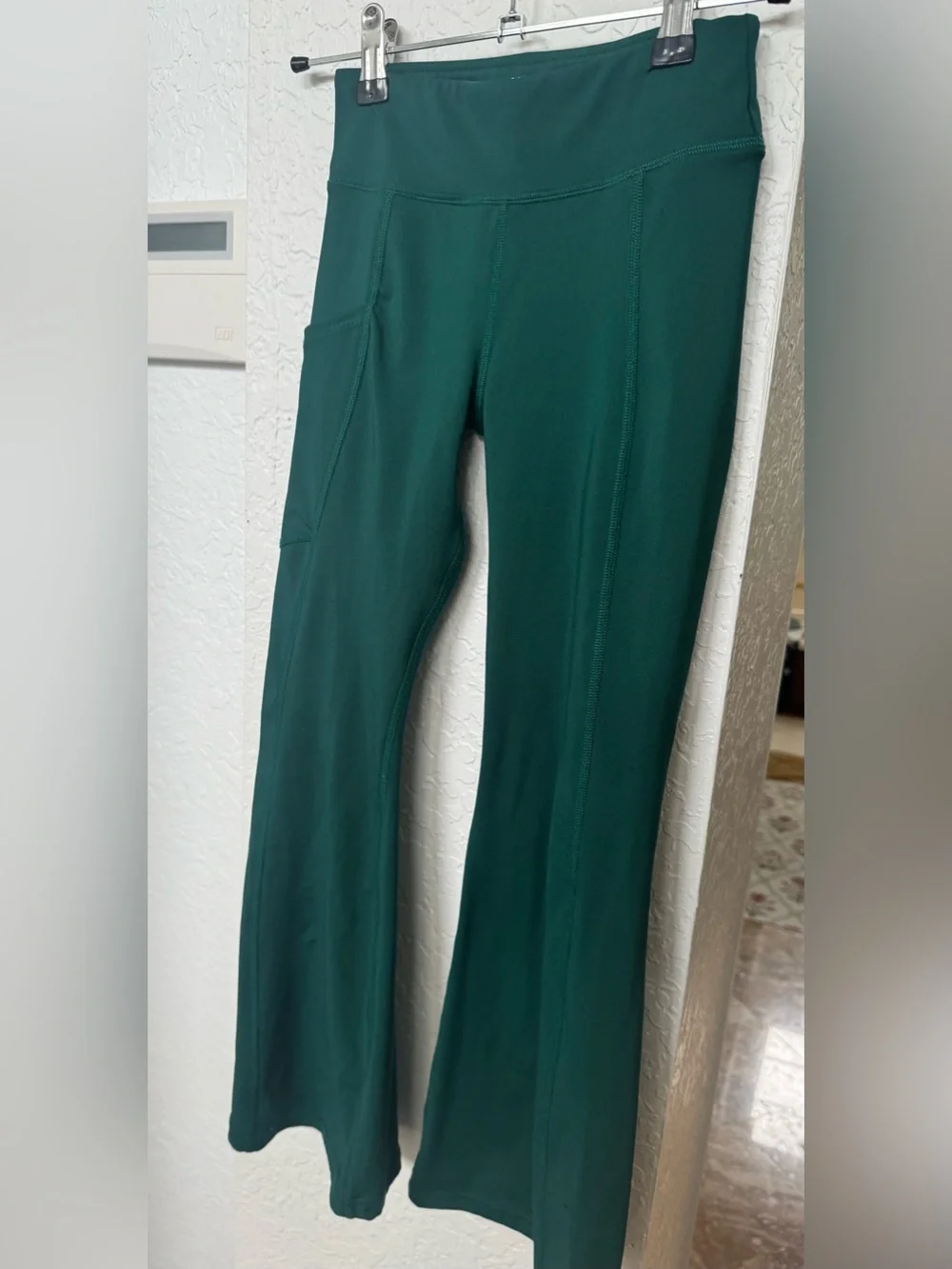 Abercrombie Kids YPB Flare Leggings Green Athletic Pants Size 7/8